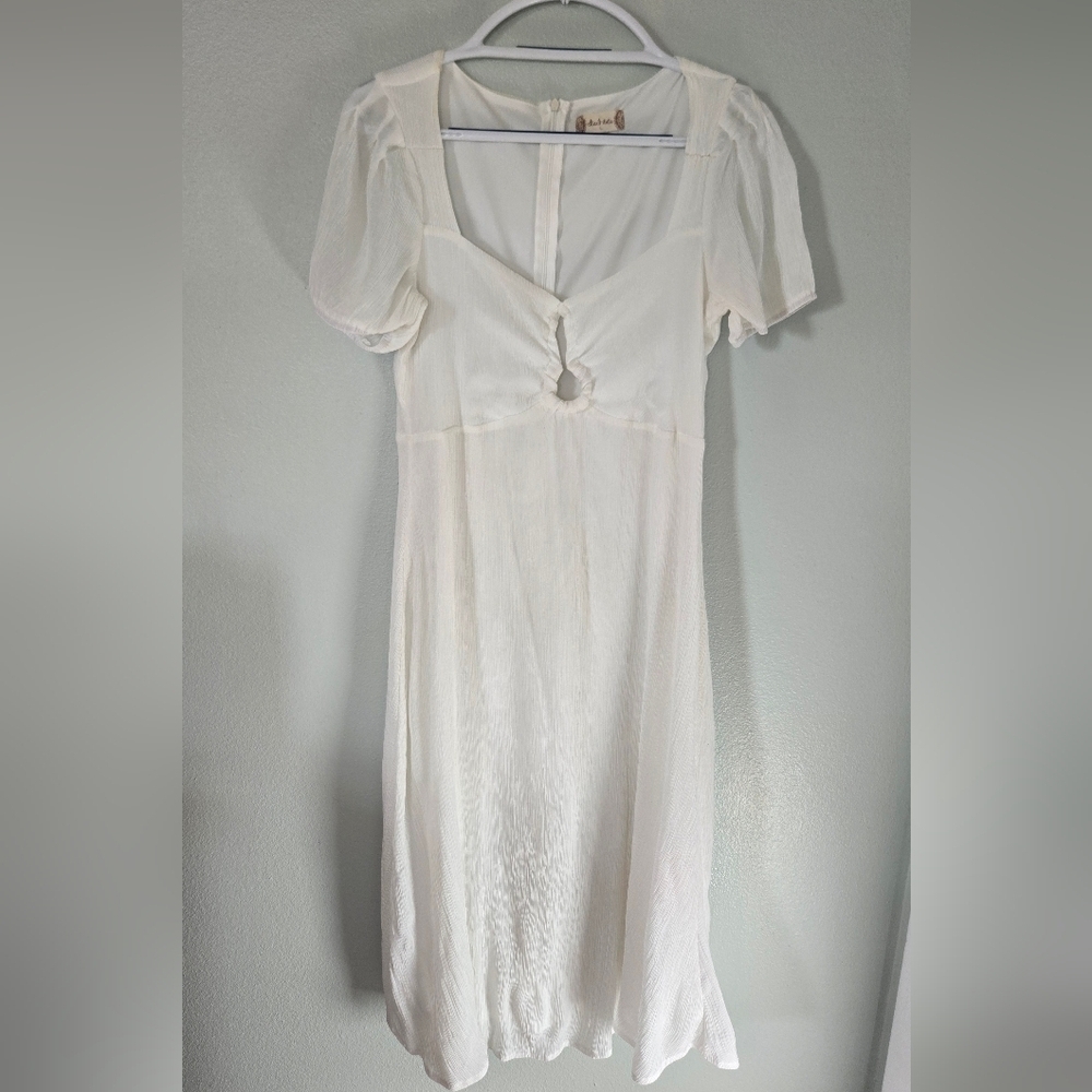 Altar'd State White Keyhole Dress Size Large